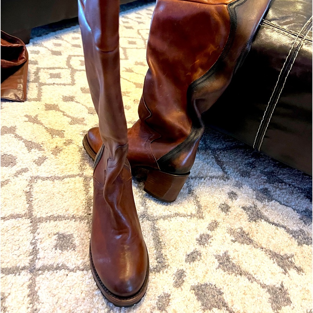 FREEBIRD boots! Like new! Size 10.